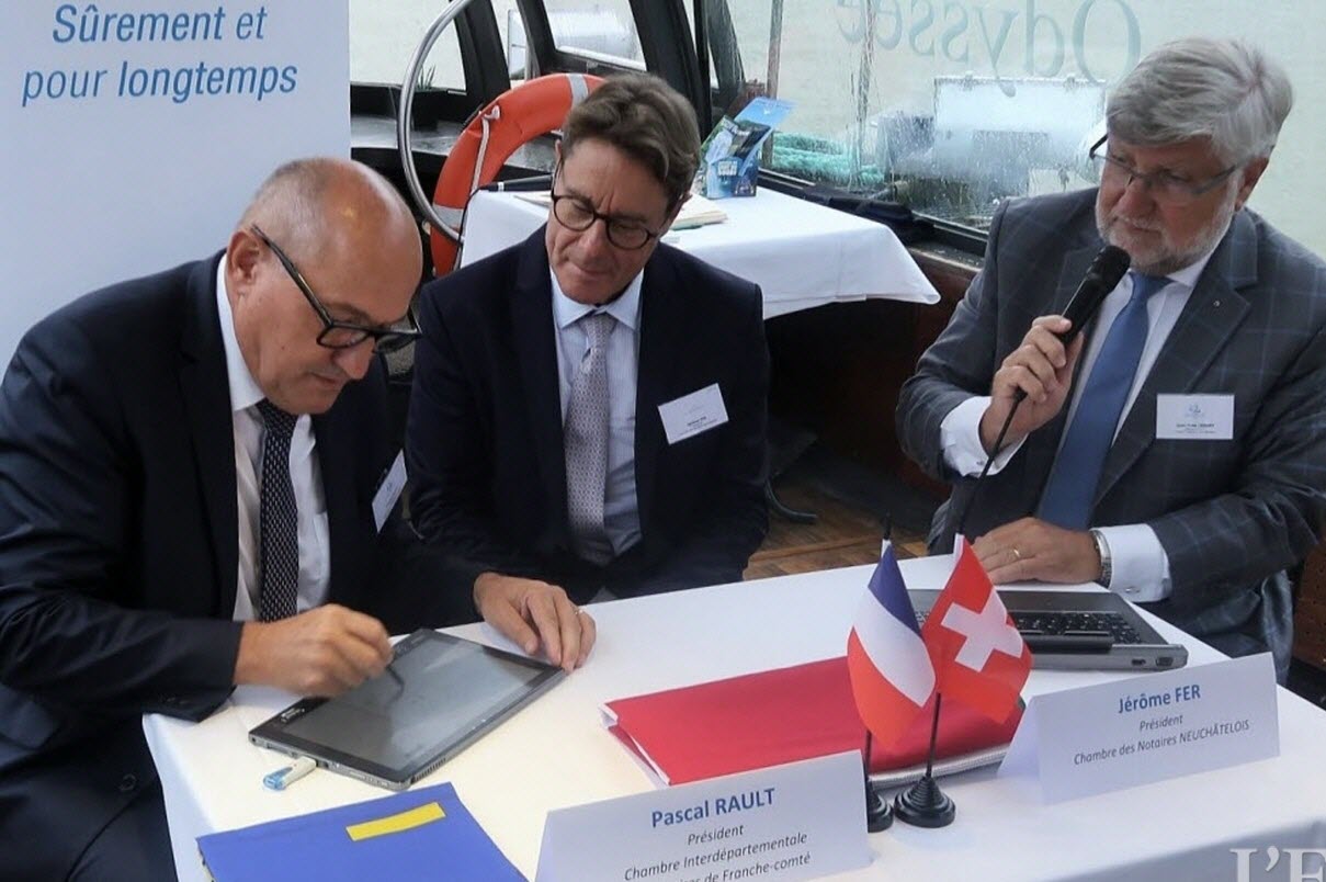 découvrez l'importance de la collaboration interdépartementale pour renforcer la synergie entre les équipes, améliorer l'efficacité des projets et favoriser l'innovation au sein de votre organisation. apprenez à mettre en place des stratégies de communication et de coopération pour atteindre des objectifs communs.